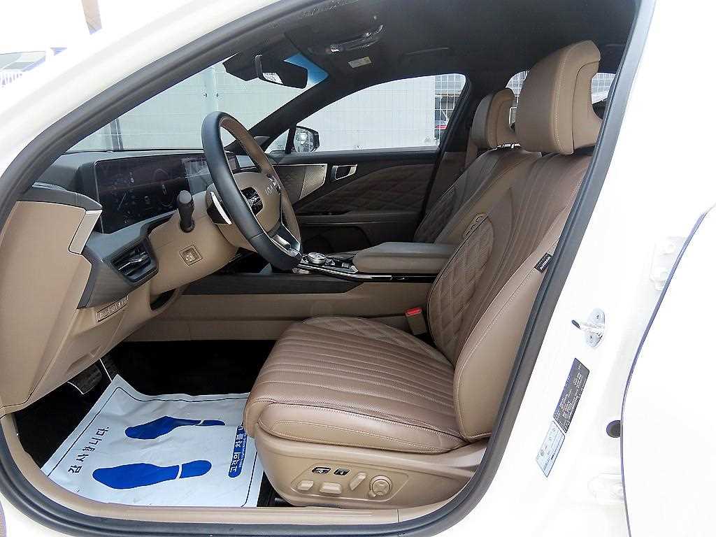 KIA K8 - Vista 5