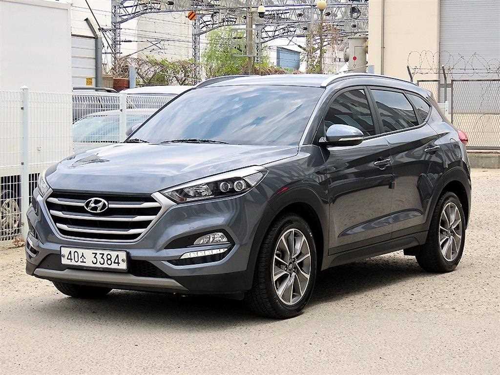 HYUNDAI Tucson 2018 Gris - Importación desde Corea - HF Imports Iquique - Foto 1