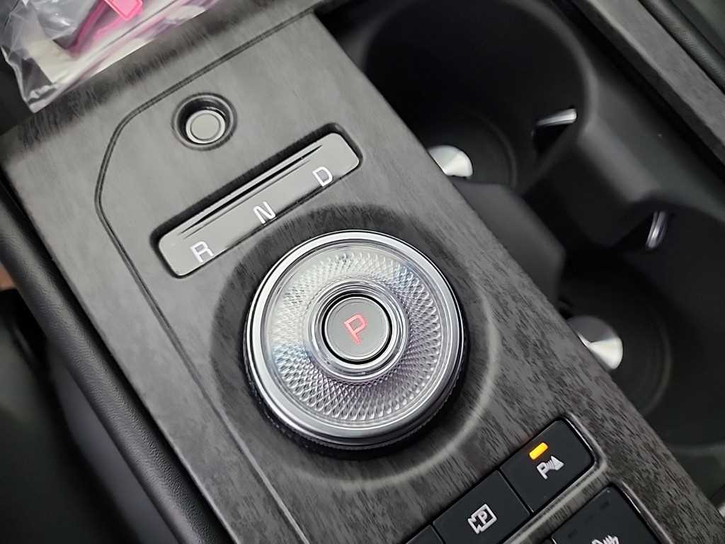 KIA K8 - Vista 8
