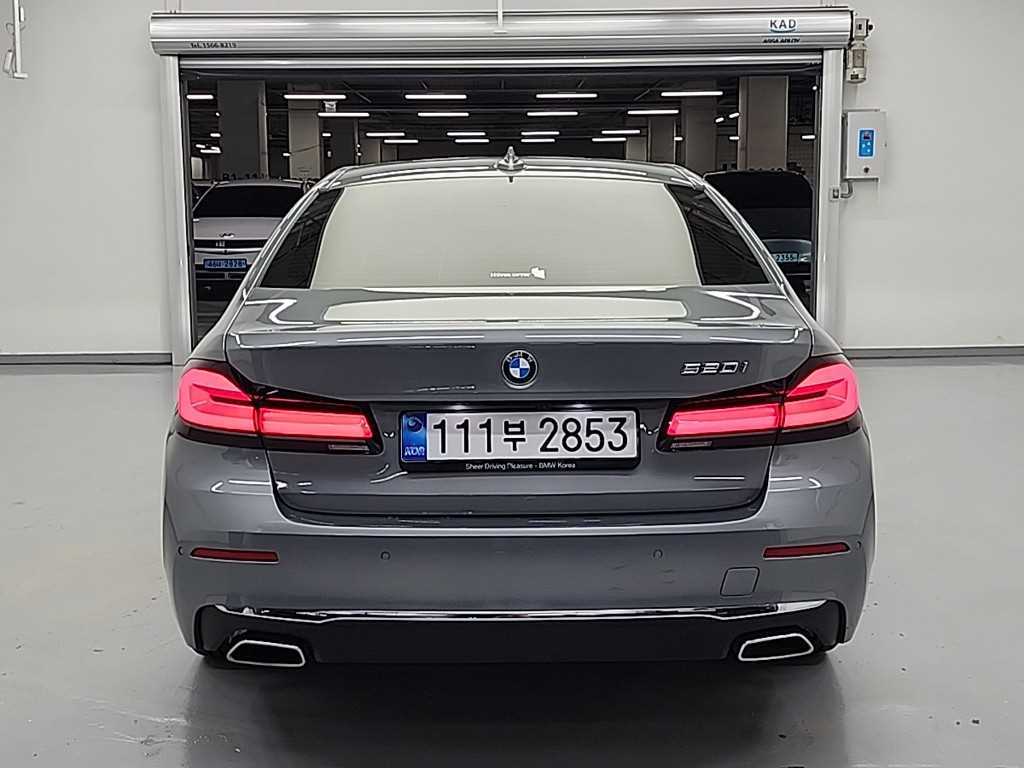 BMW 5 Series - Vista 4