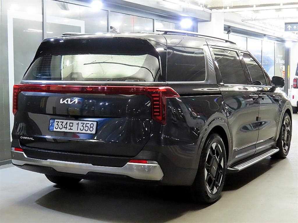 KIA Carnival - Vista 4