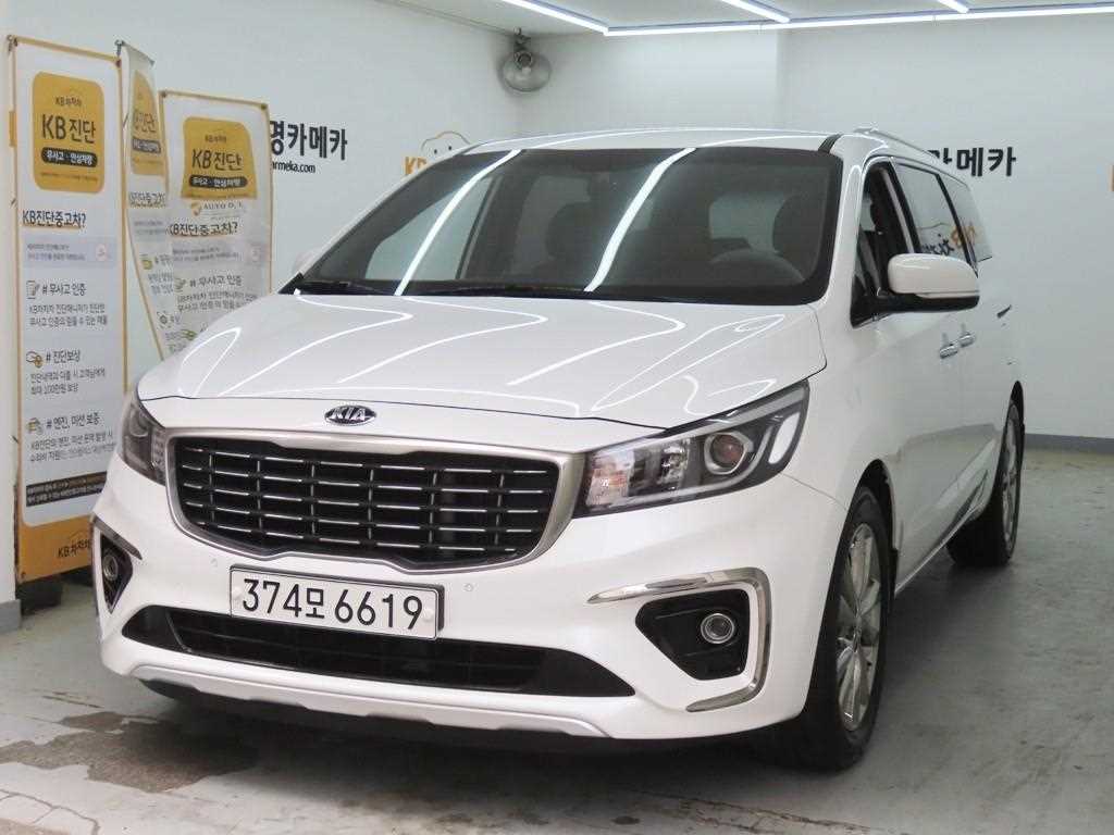 KIA Carnival - Vista 2