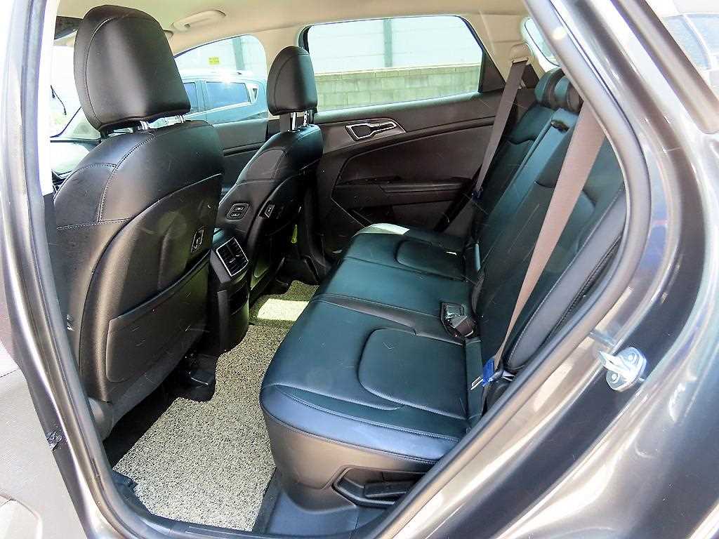 KIA Sportage - Vista 6