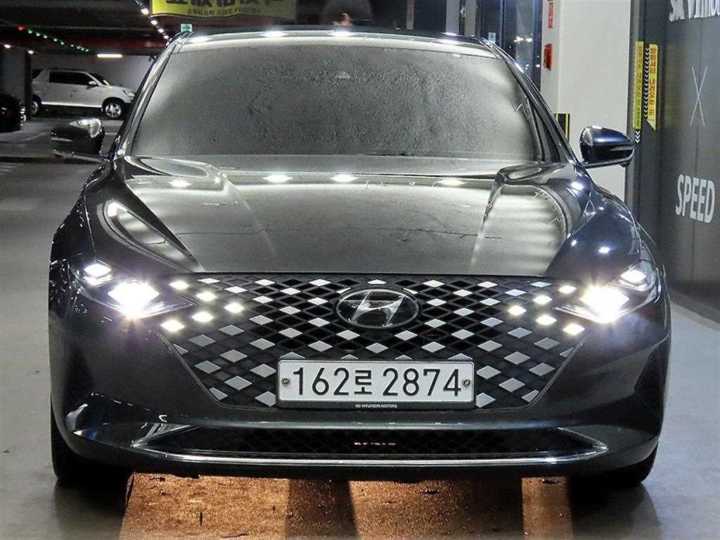 HYUNDAI Grandeur - Vista 2