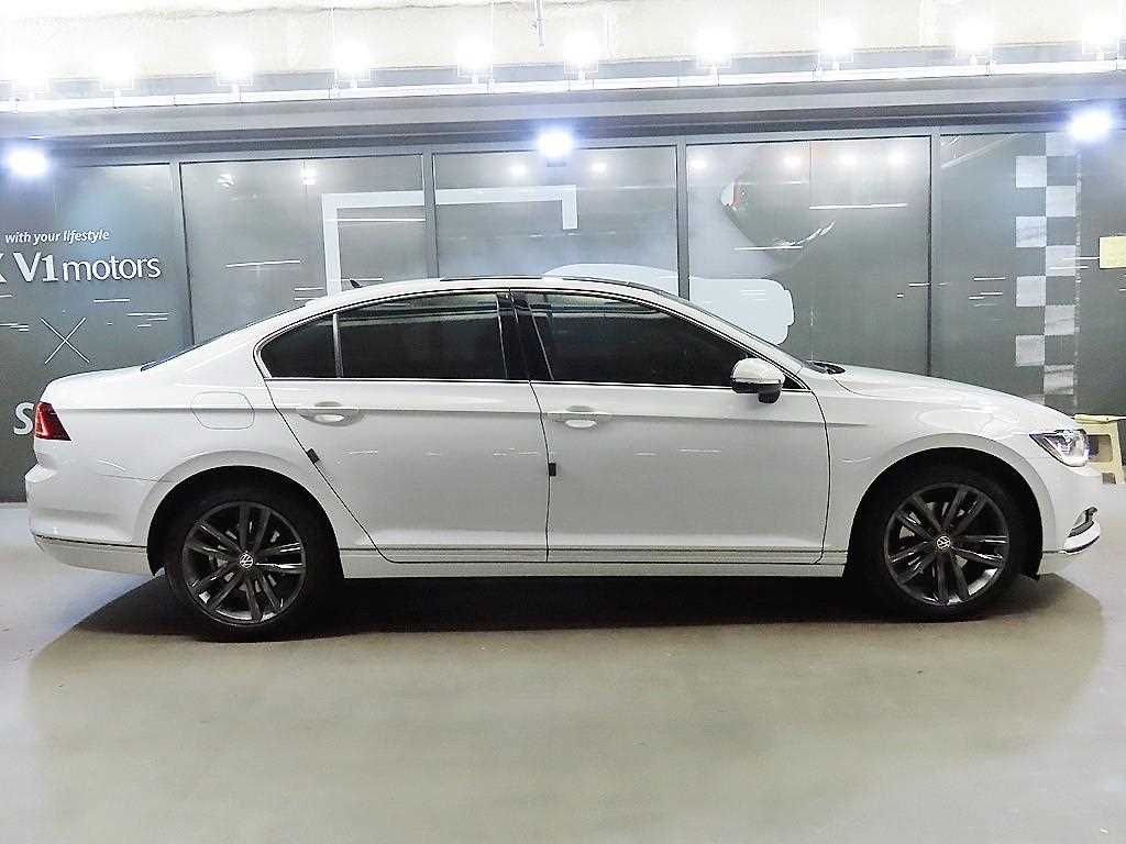 Volkswagen Passat - Vista 3