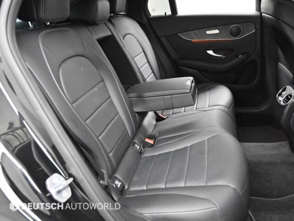 Mercedes Benz GLC Class - Vista 12