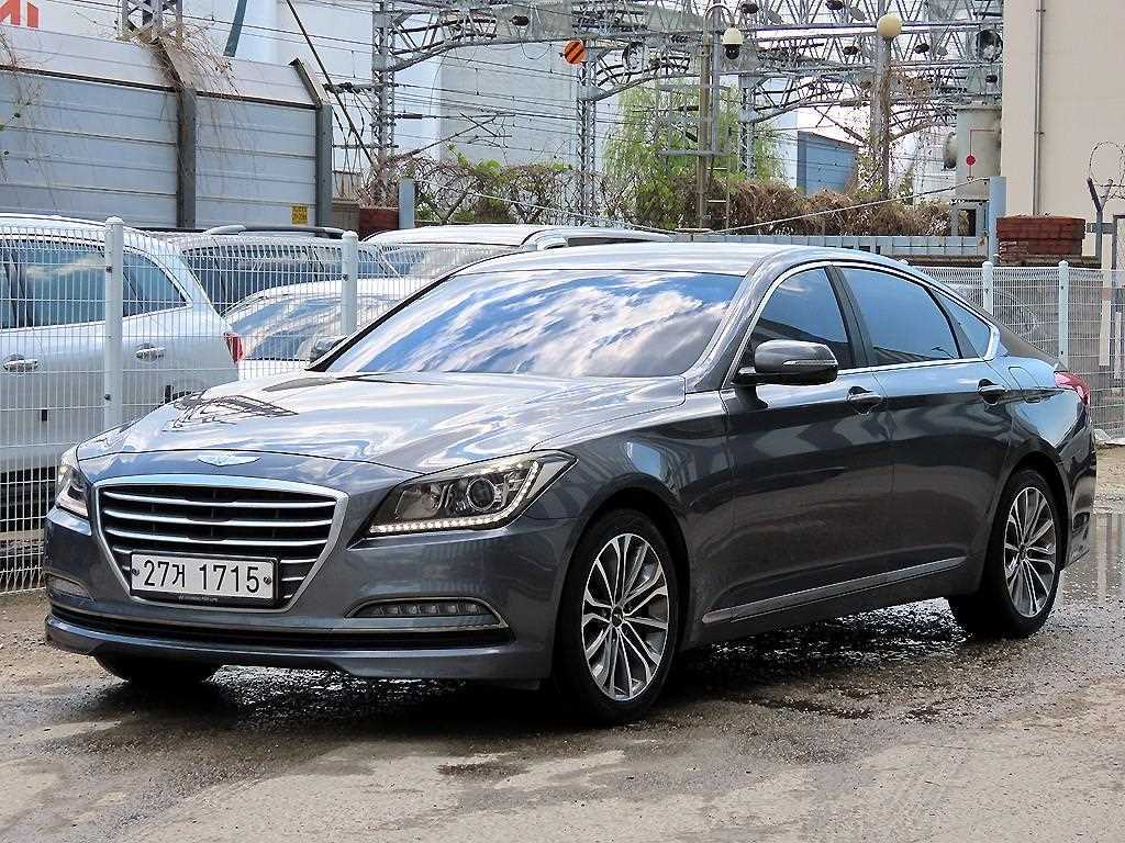 HYUNDAI Genesis - Vista 2