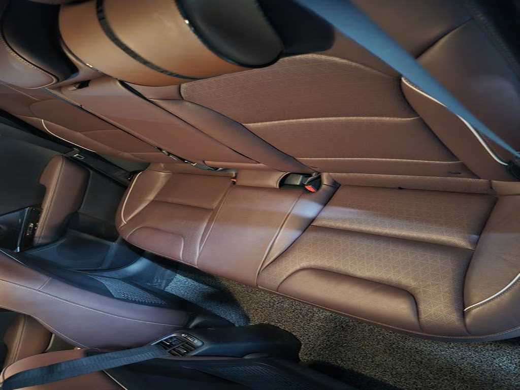 KIA Niro - Vista 10