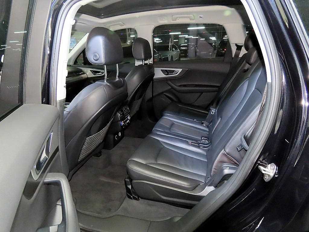 Audi Q7 - Vista 7