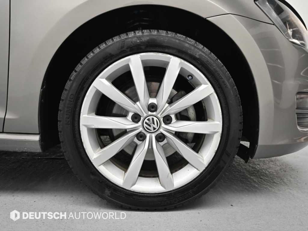 Volkswagen Golf - Vista 5