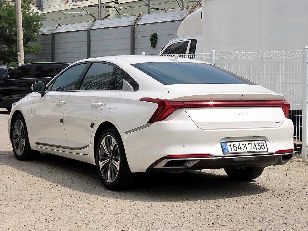 KIA K8 - Vista 3