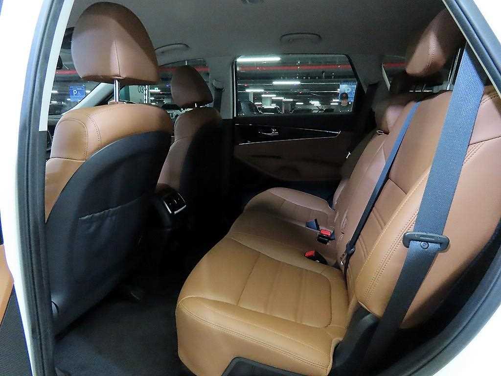 KIA Sorento - Vista 7
