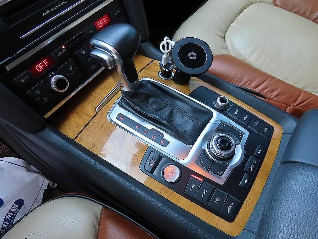 Audi Q7 - Vista 10