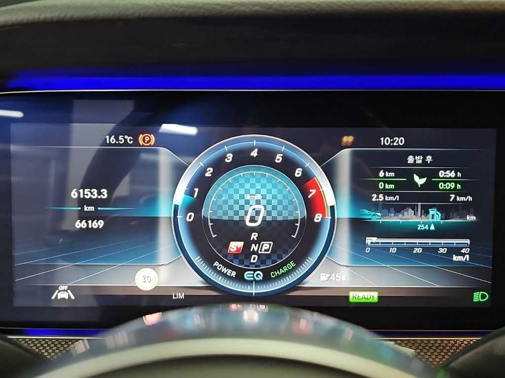 Mercedes Benz E class - Vista 6
