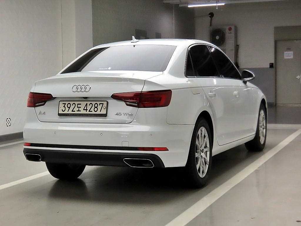 Audi A4 - Vista 4