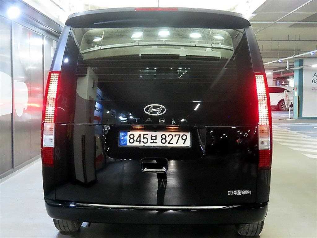 HYUNDAI Staria - Vista 5