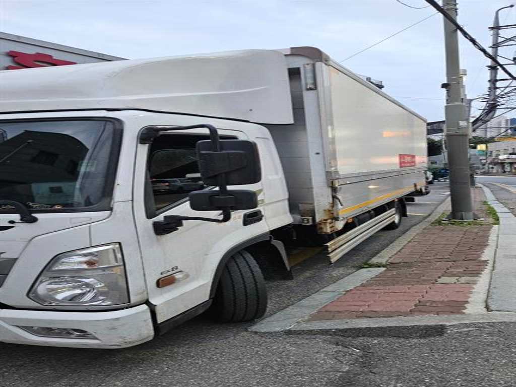 medium and large cargo truck 2022 Blanco - Importación desde Corea - HF Imports Iquique - Foto 1