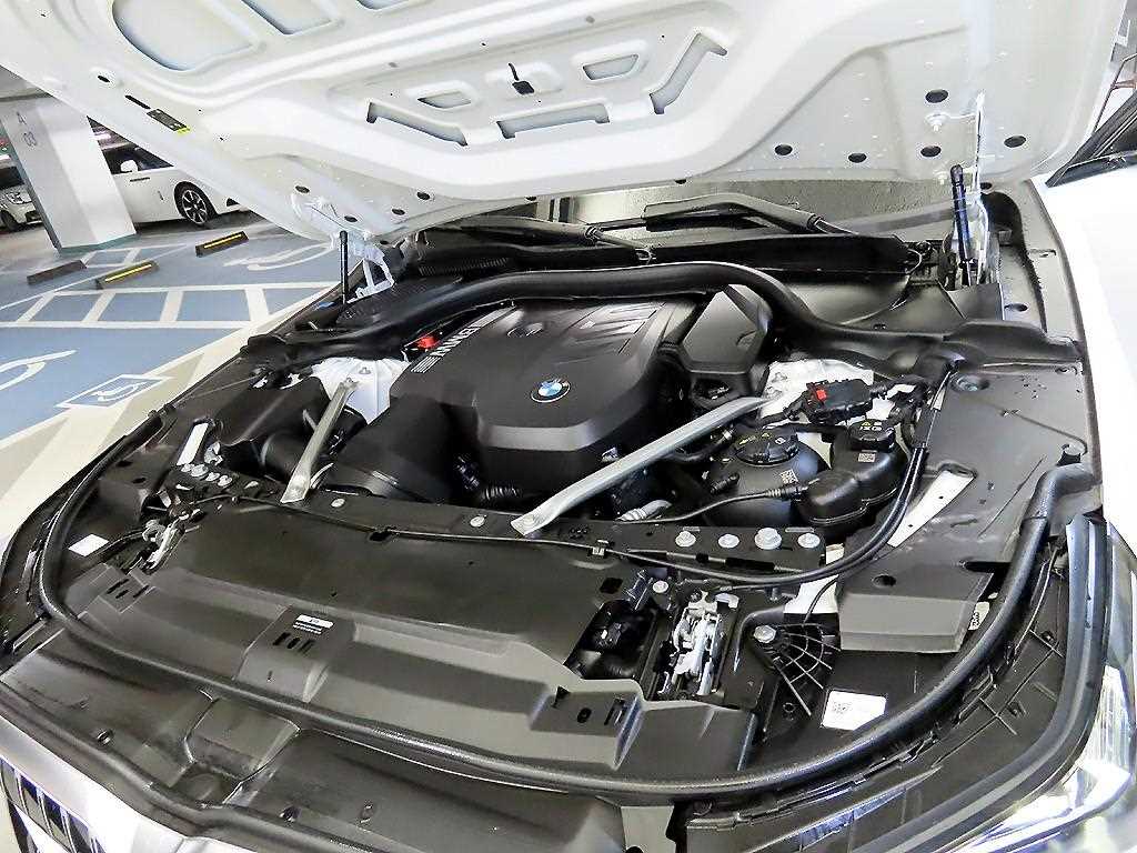 BMW 5 Series 2025 Blanco - Importación desde Corea - HF Imports Iquique - Foto 19