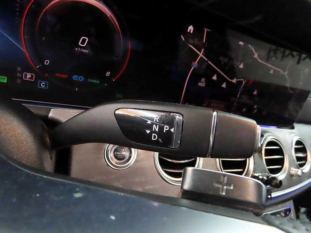 Mercedes Benz E class - Vista 10