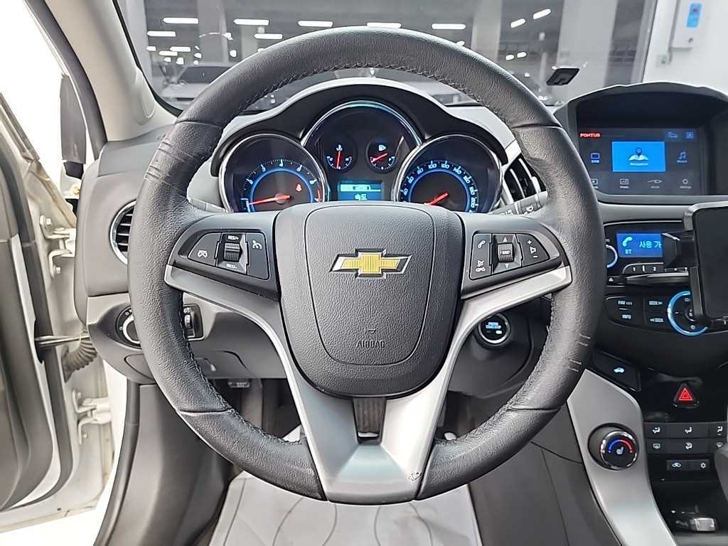 Chevrolet Cruise - Vista 9