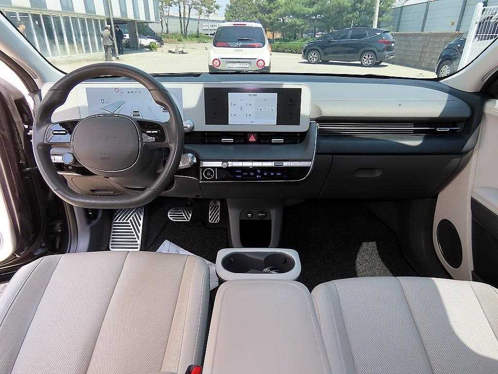 HYUNDAI Ioniq 5 - Vista 7