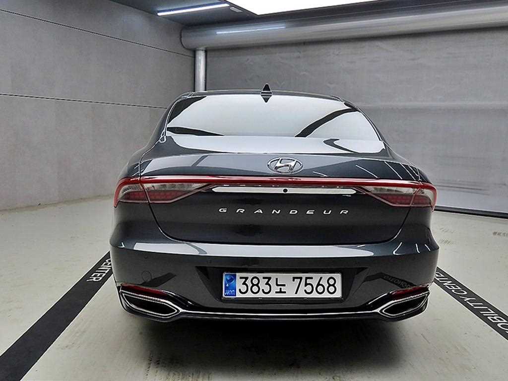 HYUNDAI Grandeur - Vista 3