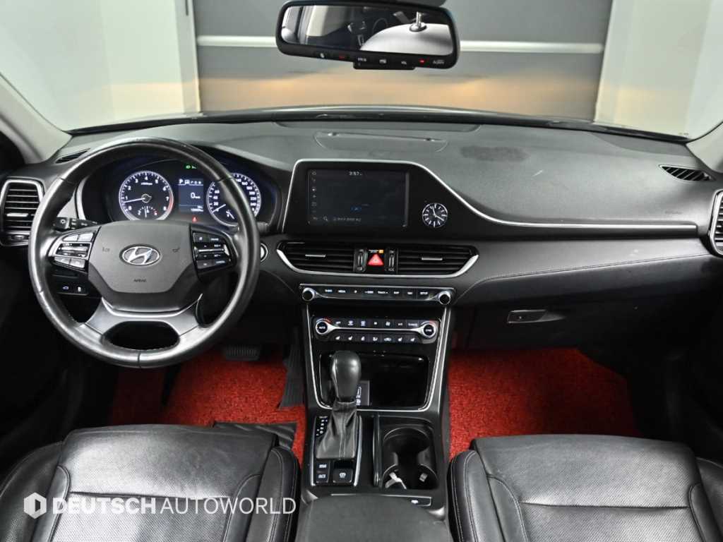 HYUNDAI Grandeur - Vista 7