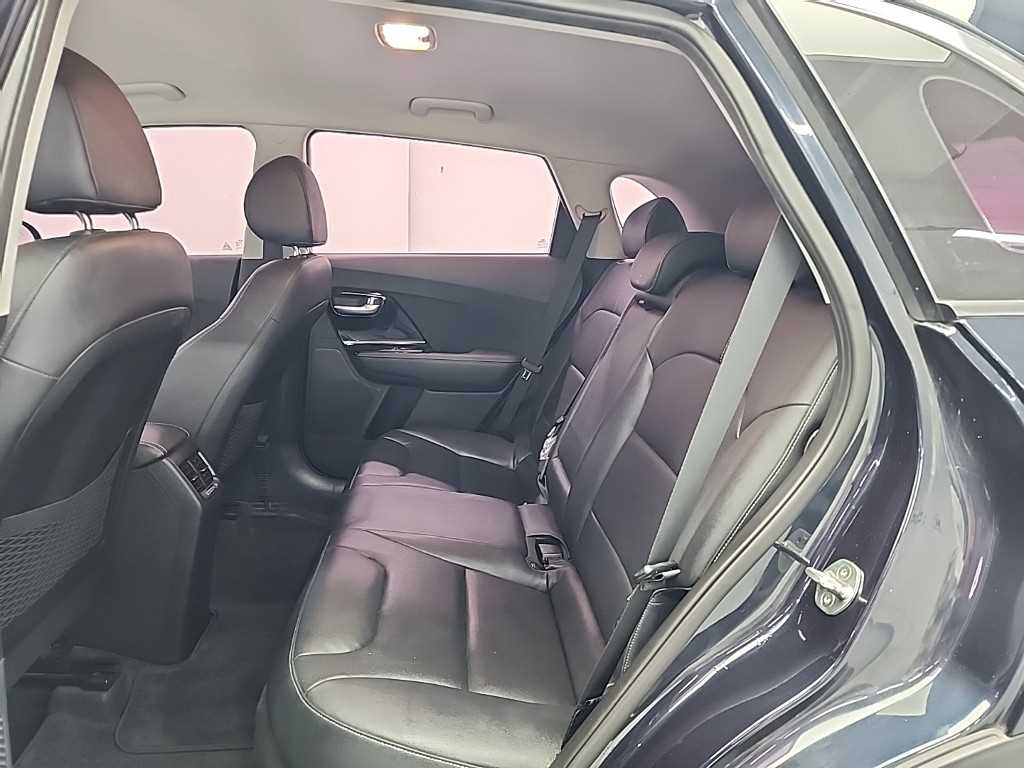KIA Niro - Vista 12