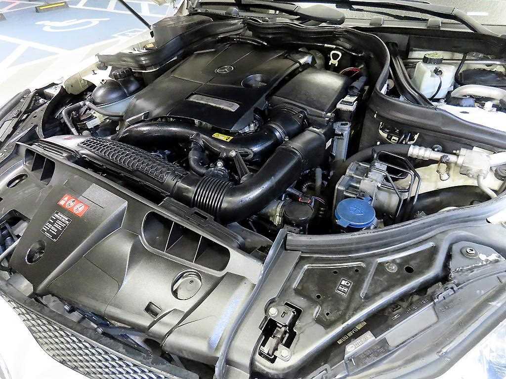 Mercedes Benz E class 2016 Blanco - Importación desde Corea - HF Imports Iquique - Foto 19