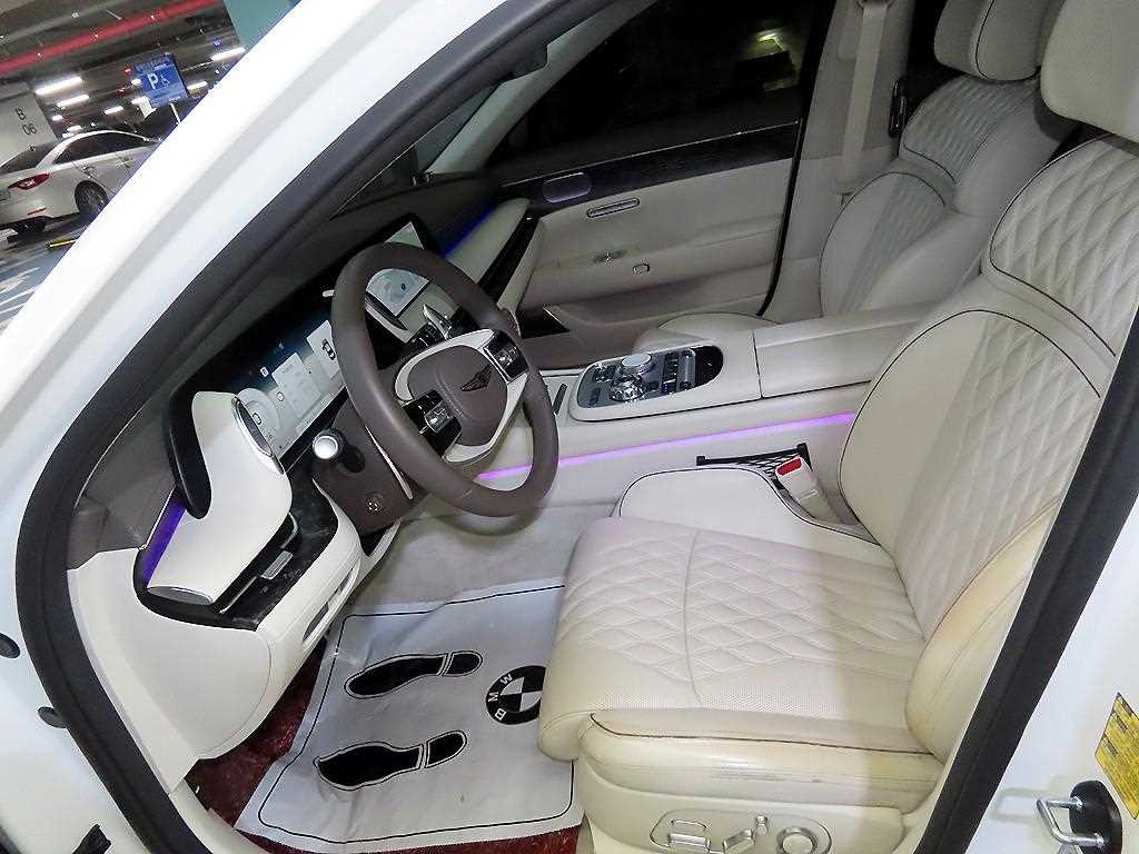 Genesis G90 - Vista 6