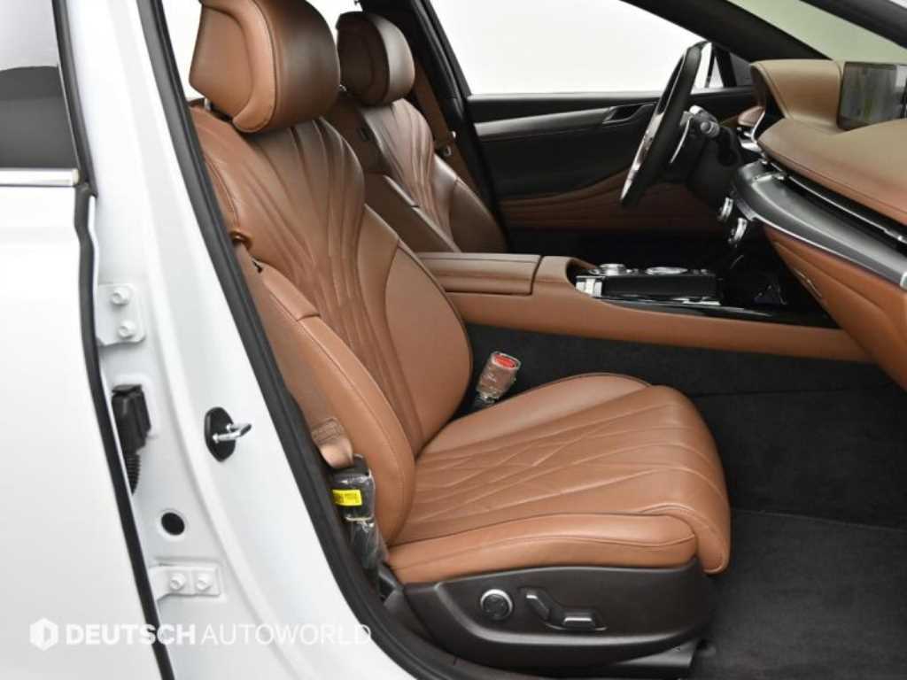 Genesis G80 - Vista 10