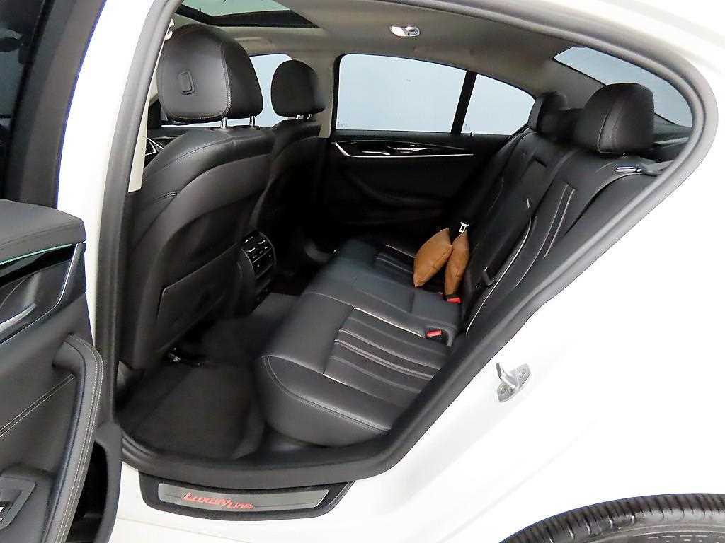 BMW 5 Series - Vista 7