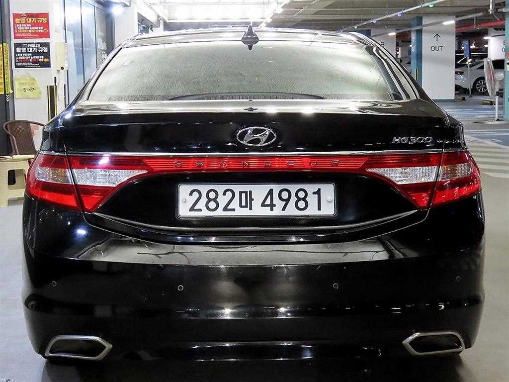 HYUNDAI Grandeur - Vista 5