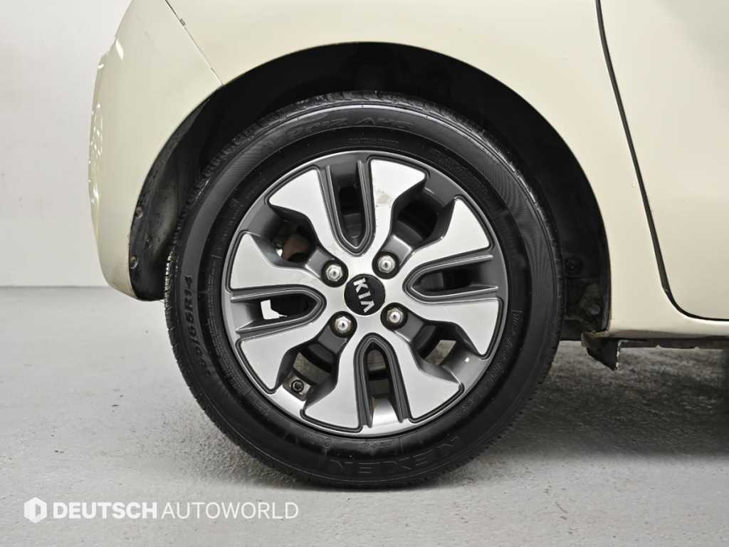 KIA Ray - Vista 5