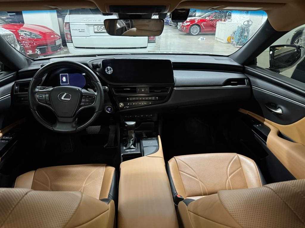 Lexus ES - Vista 10