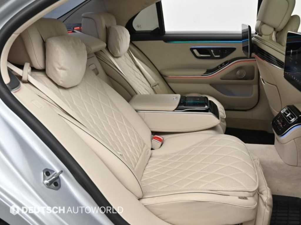 Mercedes Benz S Class - Vista 12