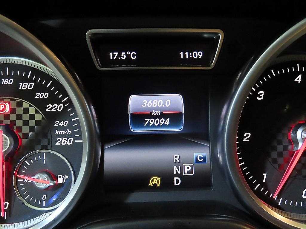 Mercedes Benz GLE Class - Vista 9