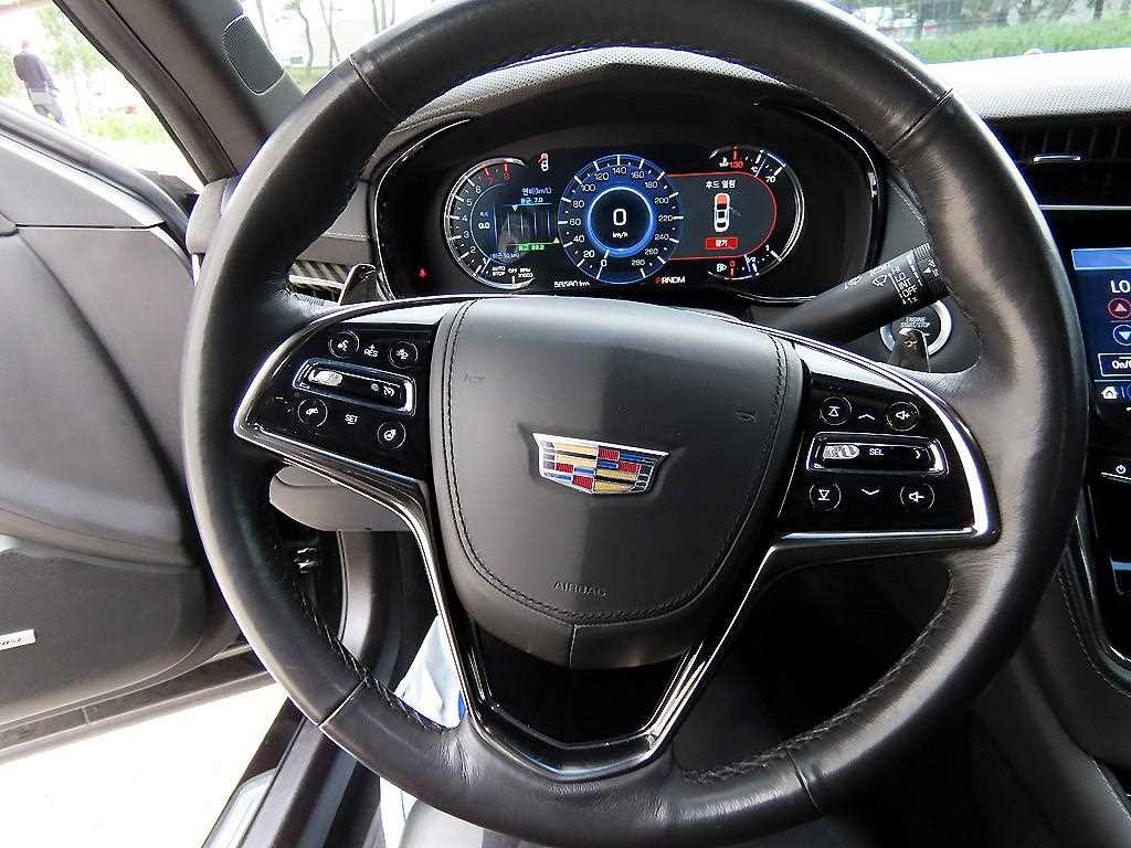 Cadillac CTS - Vista 8