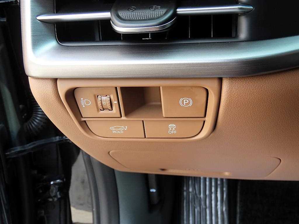 HYUNDAI Grandeur - Vista 12