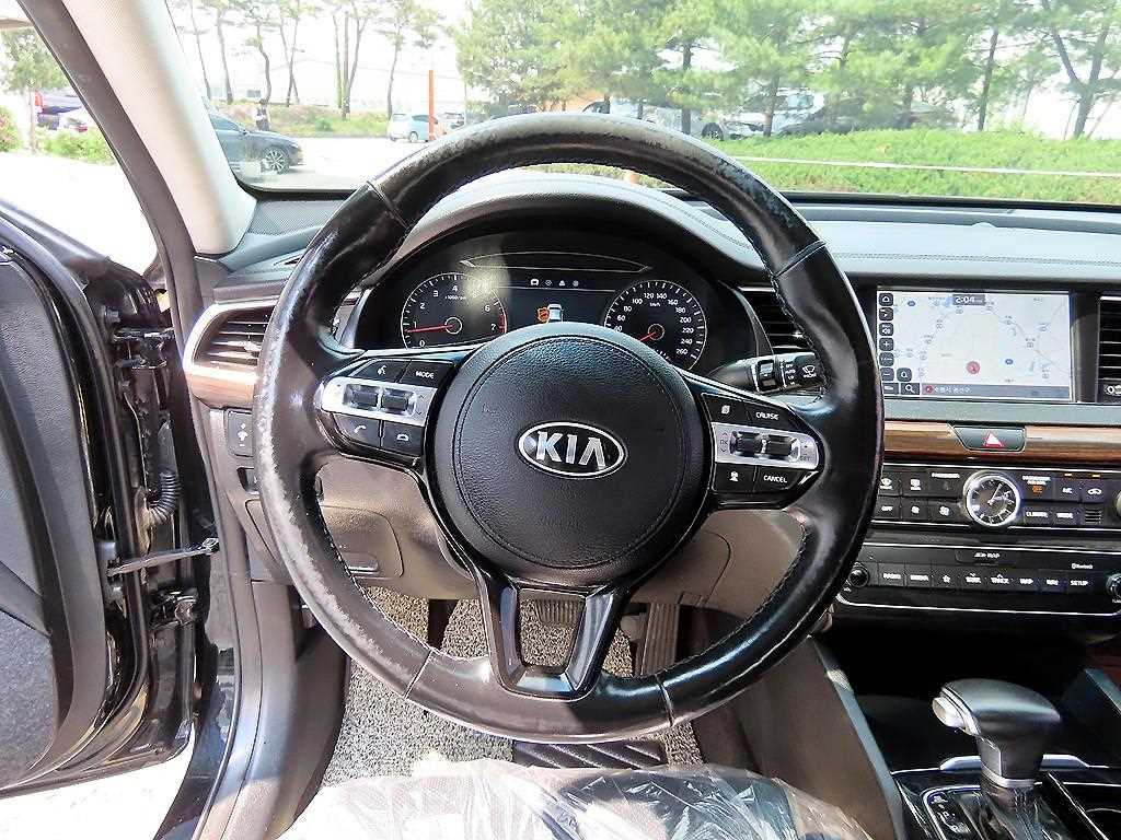 KIA K7 - Vista 7