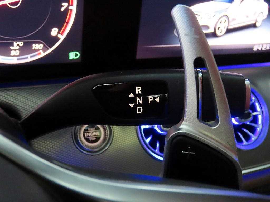 Mercedes Benz E class 2019 Negro - Importación desde Corea - HF Imports Iquique - Foto 13