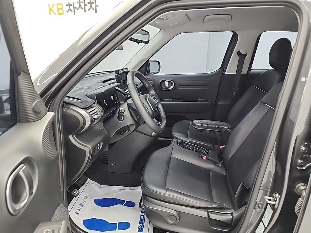 HYUNDAI Casper - Vista 11