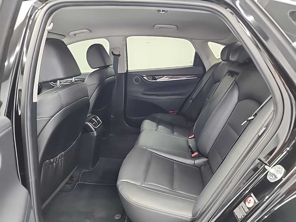 HYUNDAI Grandeur - Vista 12