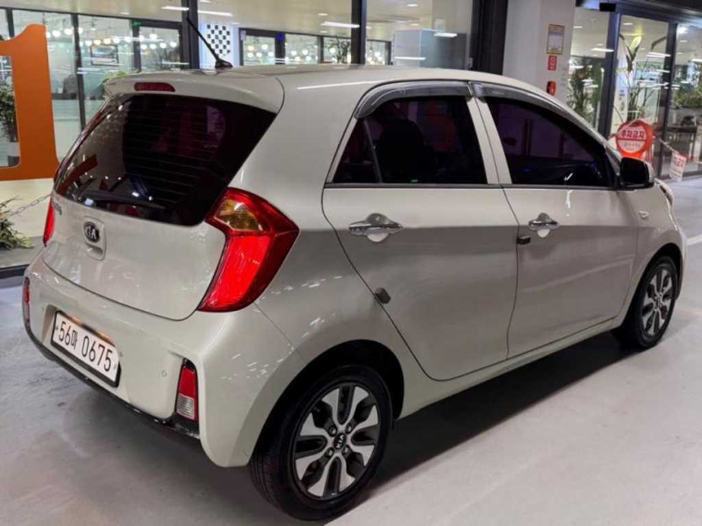 KIA Morning - Vista 4