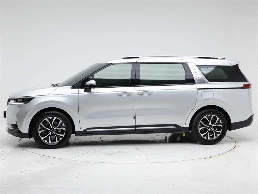 KIA Carnival - Vista 3