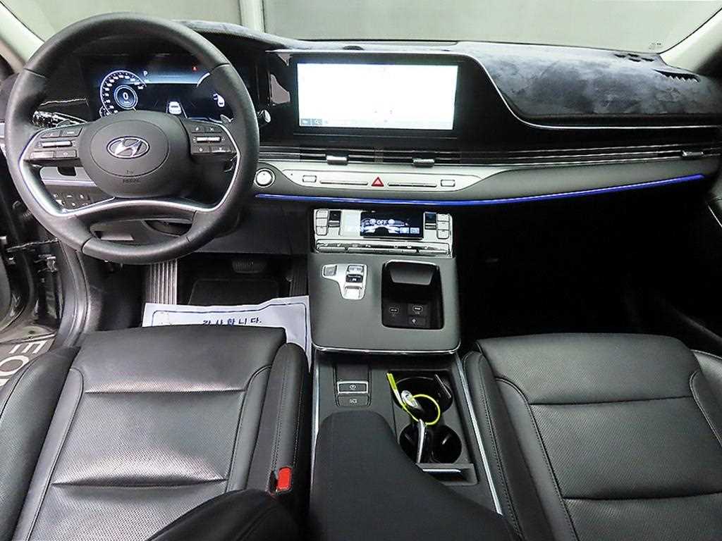HYUNDAI Grandeur - Vista 7