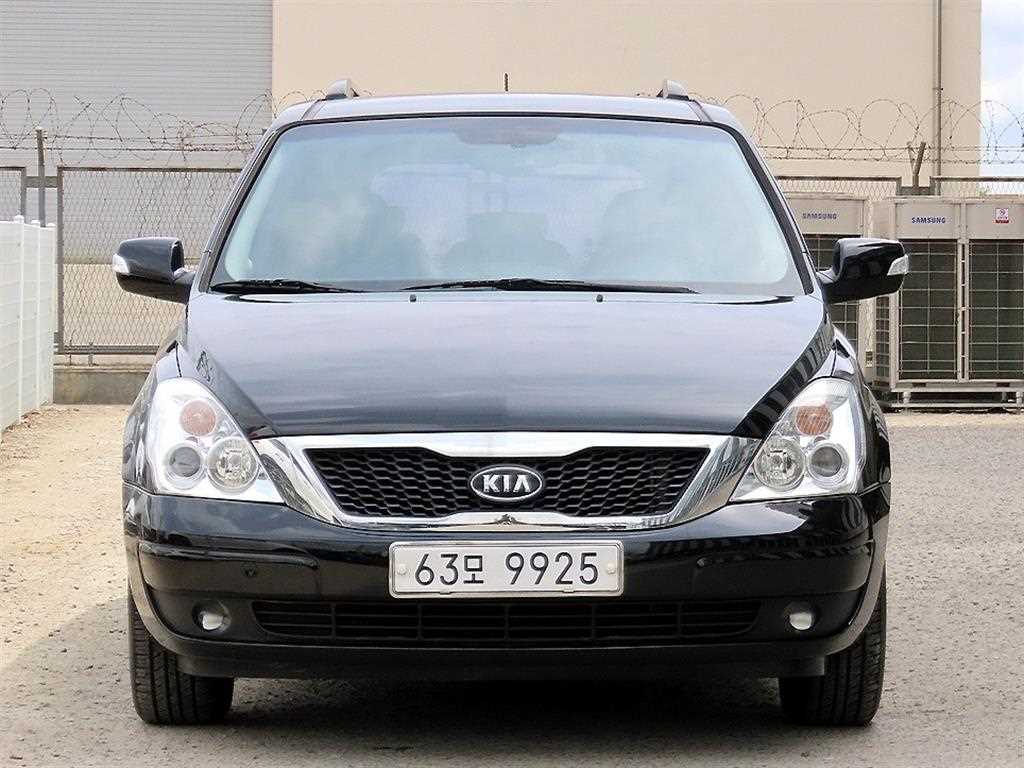 KIA Carnival 2011 Negro - Importación desde Corea - HF Imports Iquique - Foto 1