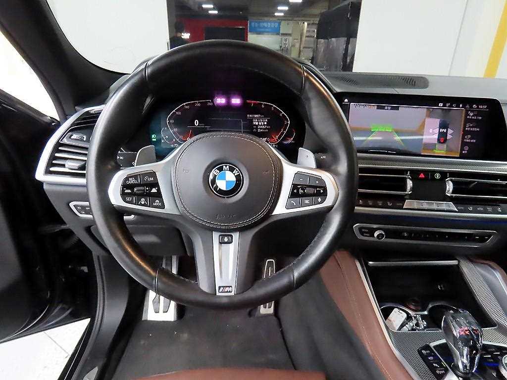 BMW X6 - Vista 9