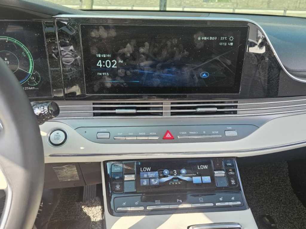 HYUNDAI Grandeur - Vista 11