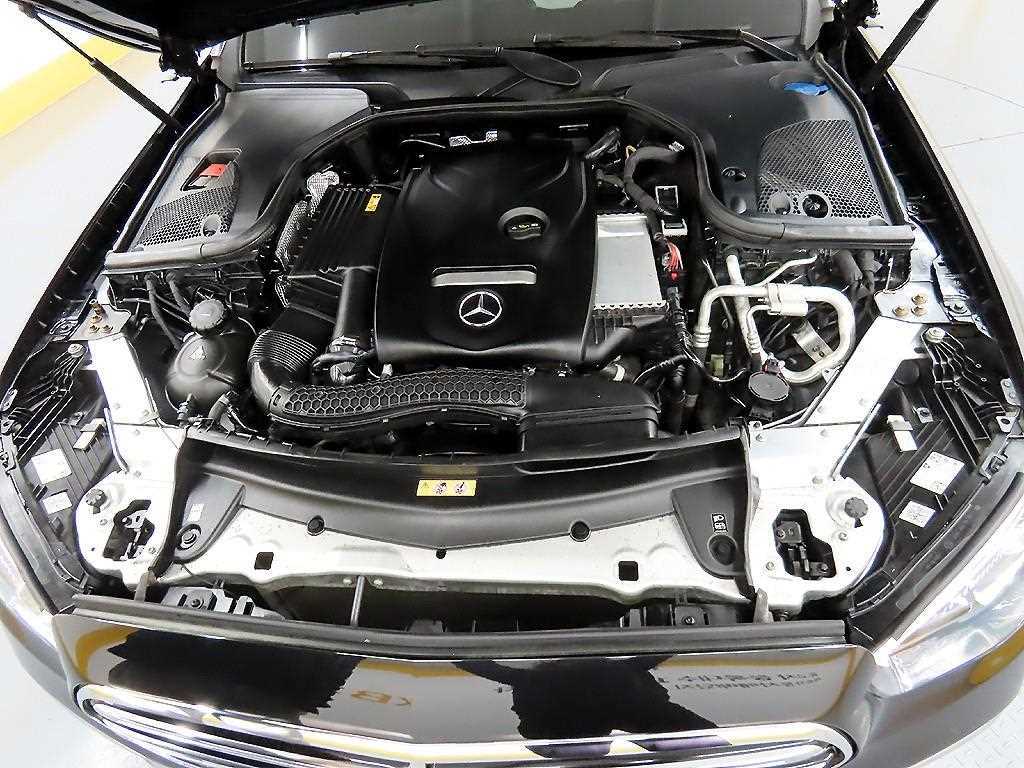 Mercedes Benz E class 2021 Negro - Importación desde Corea - HF Imports Iquique - Foto 19